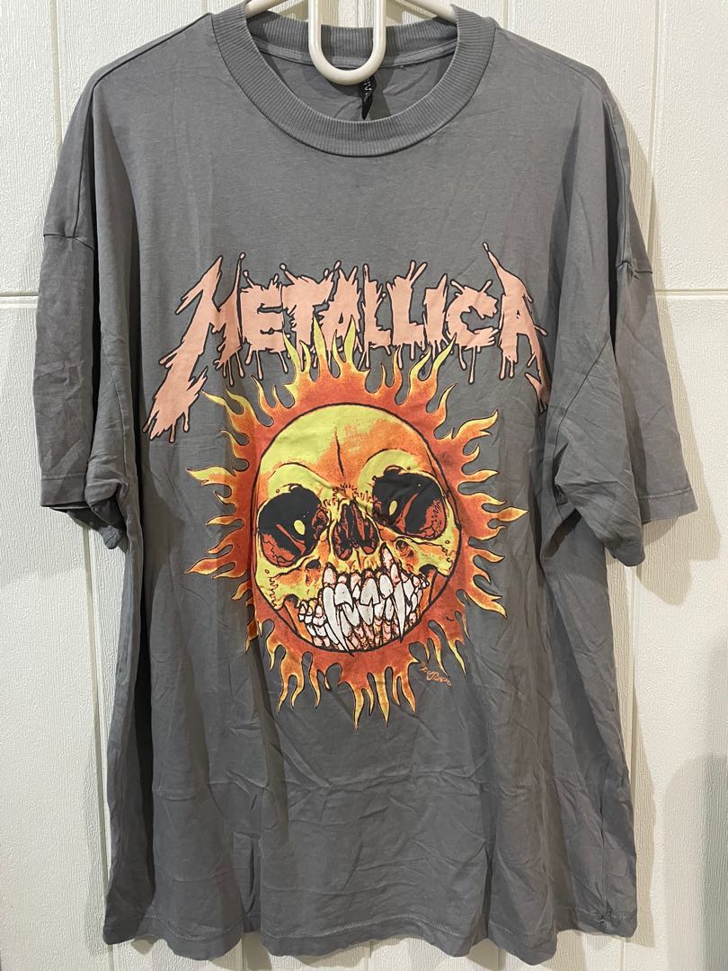 Divided metallica shirt sale