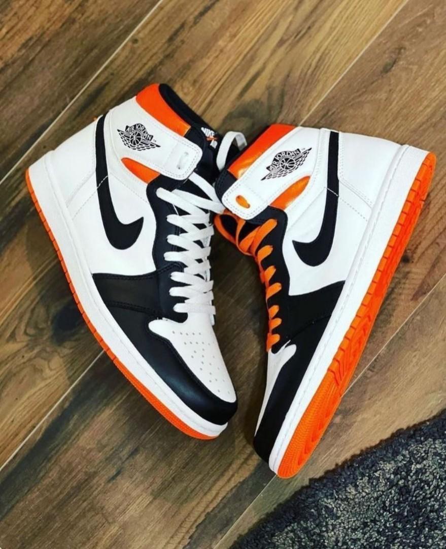 Jordan Electro Orange, Men's Fashion 