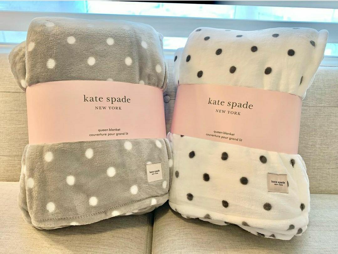 Kate Spade Queen blanket, Furniture & Home Living, Bedding & Towels on  Carousell