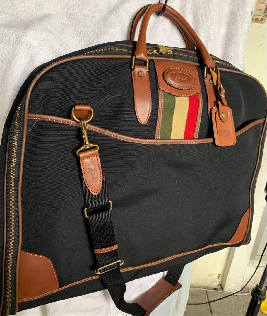 Lark shop garment bag