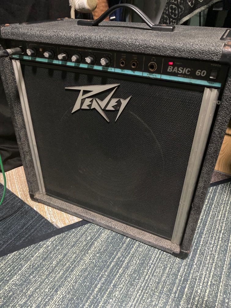 Peavey basic clearance 60 bass amp