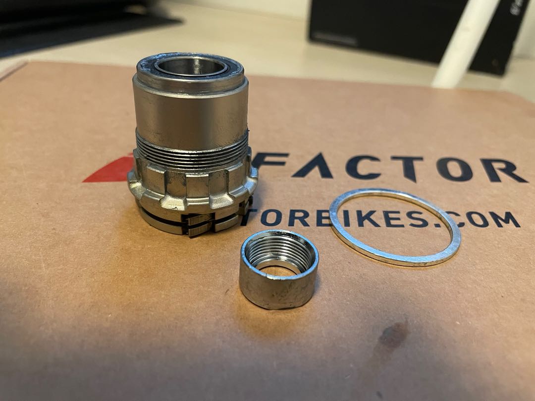 S \u003e Wahoo XDR hub for indoor trainer 