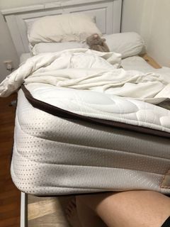(Category: ) located in . Submitted by nicsells (Listing ID 1117946910, Image 1). Description: .