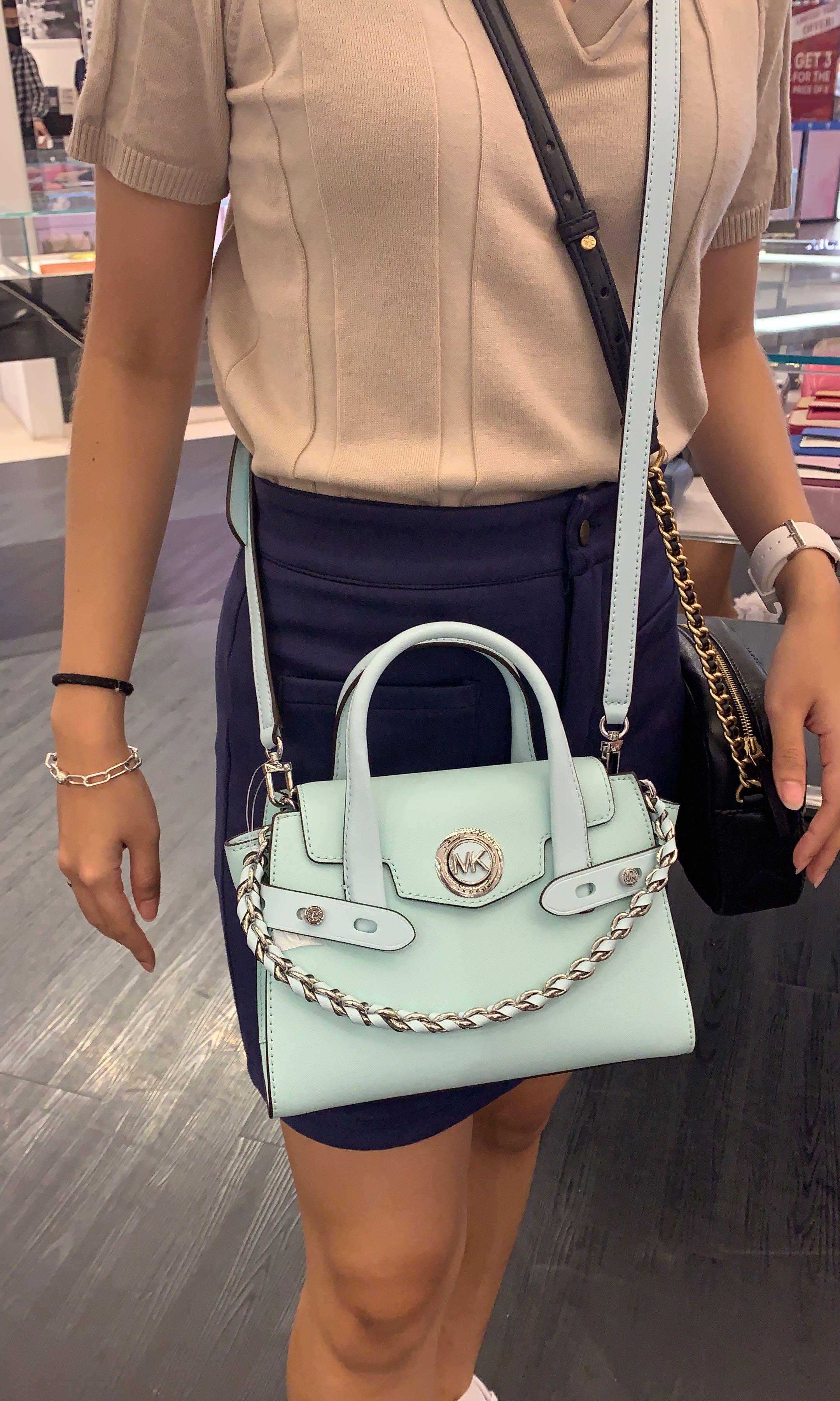 Michael Kors Carmen Flap Messenger Bag in Fair Aqua, Women's Fashion, Bags  & Wallets, Cross-body Bags on Carousell