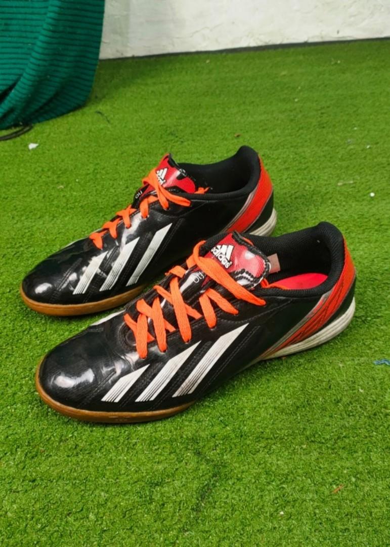 Sepatu futsal sales adidas f10 adizero