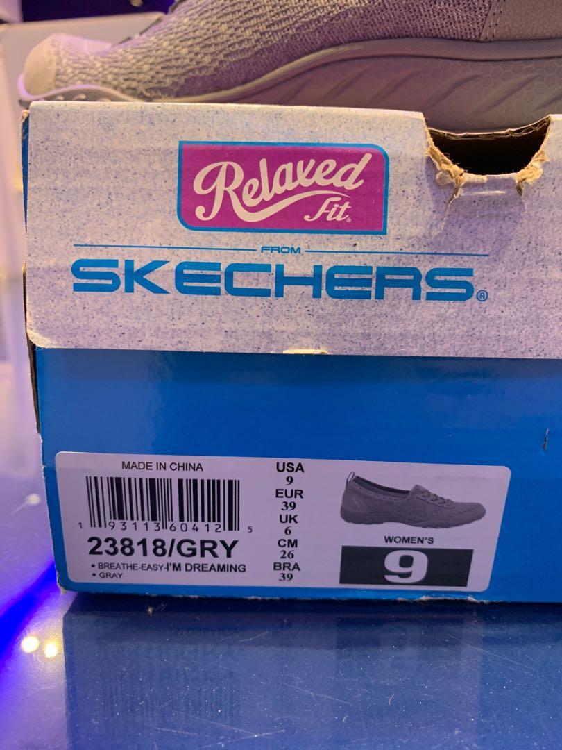 SKECHERS MEMORY FOAM, Women's Fashion, Footwear, Flipflops and Slides