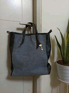 Tote bag fossil