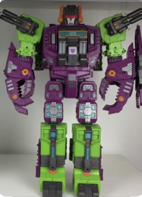 Titans cheap return scorponok