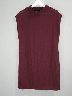 Turtle neck maroon dress