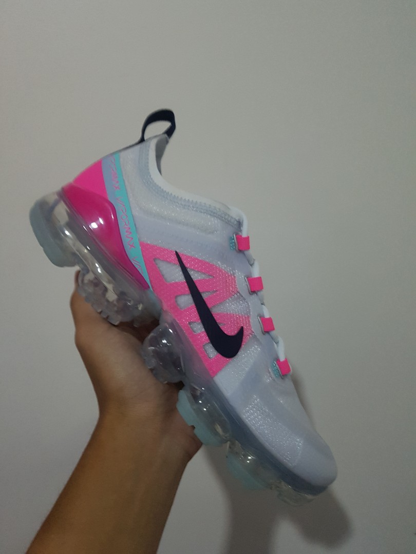 Gray and clearance pink vapormax