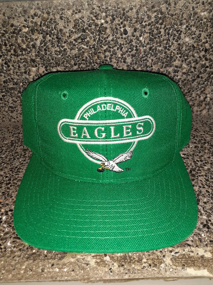 VINTAGE PHILADELPHIA EAGLES ROUND LOGO 