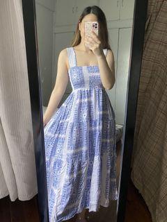 White blue pattern printed dress