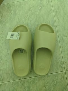 (Category: ) located in . Submitted by soleless_ (Listing ID 1117856743, Image 1). Description: .