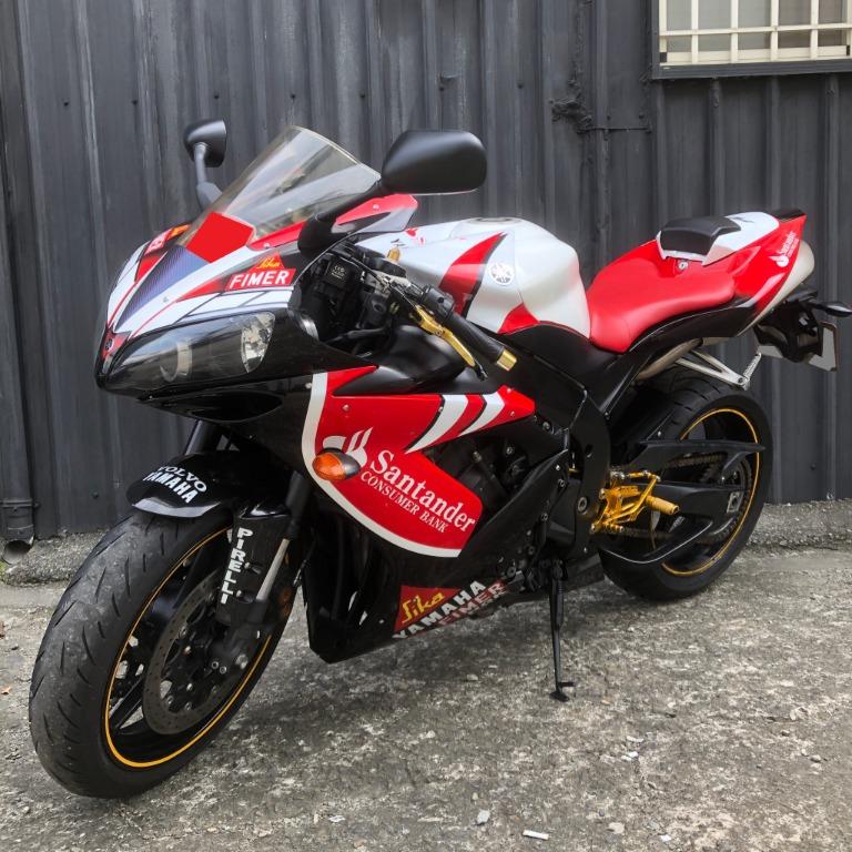 售 04 Yamaha 山葉yzf R1 可全額貸可車換車r1 機車 二手機車在旋轉拍賣