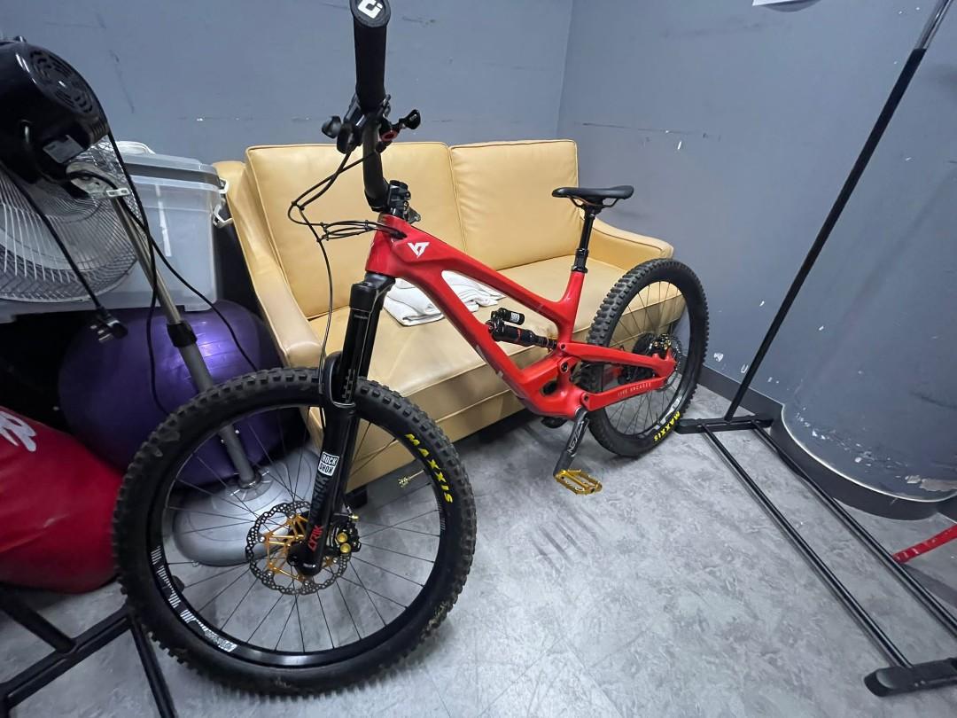 2019 yt capra cf pro outlet