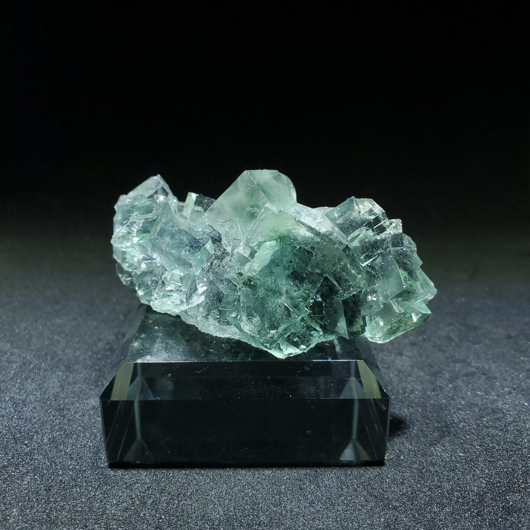 果凍螢石產地香花嶺fluorite From Xhl 65x35x28mm 傢俬 家居 家居裝飾 家居裝飾 其他 Carousell