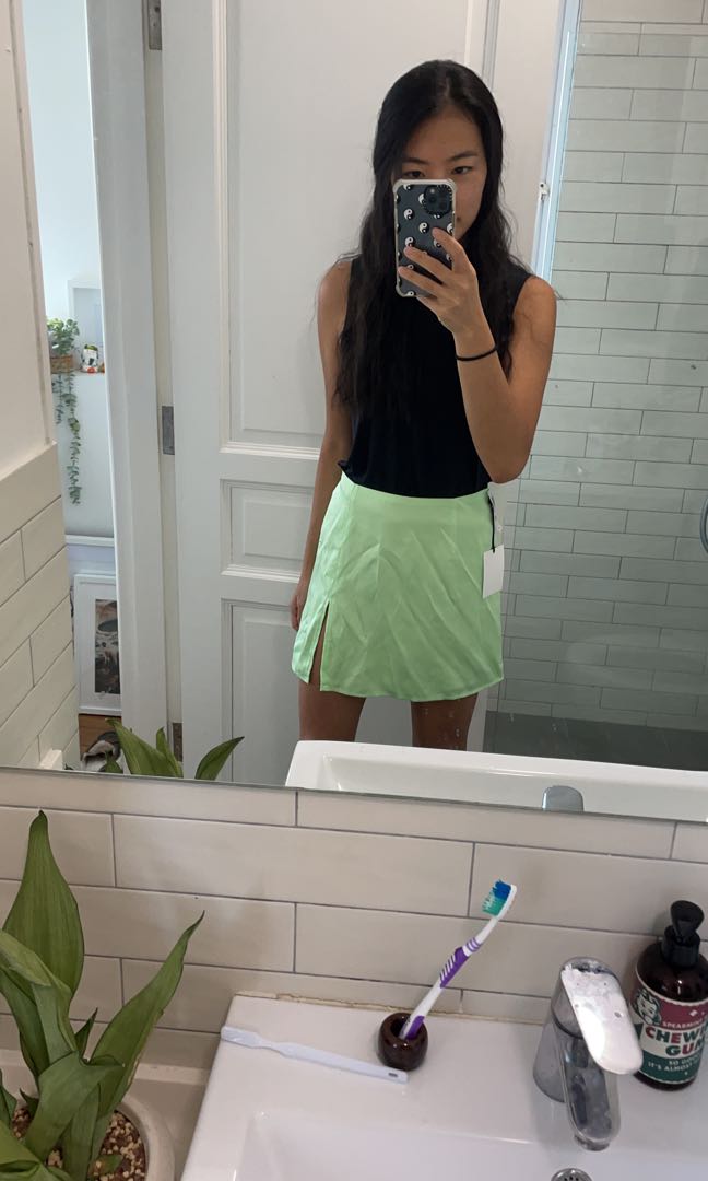 Aritzia Tatiana Skirt in Fresh Mint, Women's Fashion, Bottoms, Skirts