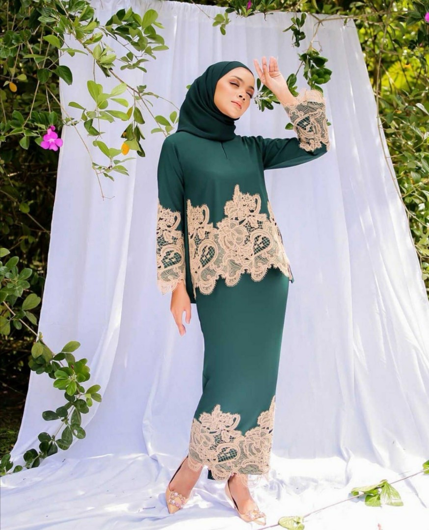 Azuredzua Tun Teja Kurung Emerald Womens Fashion Muslimah Fashion