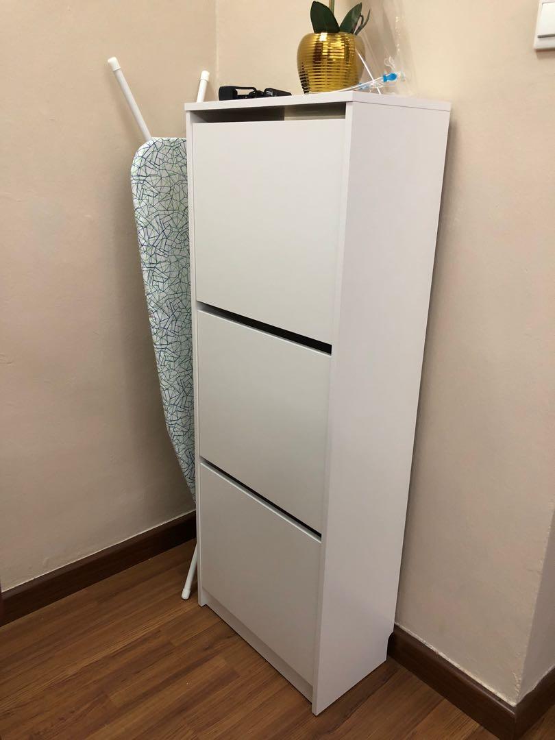 Bissa shoe cabinet store with 3 compartments