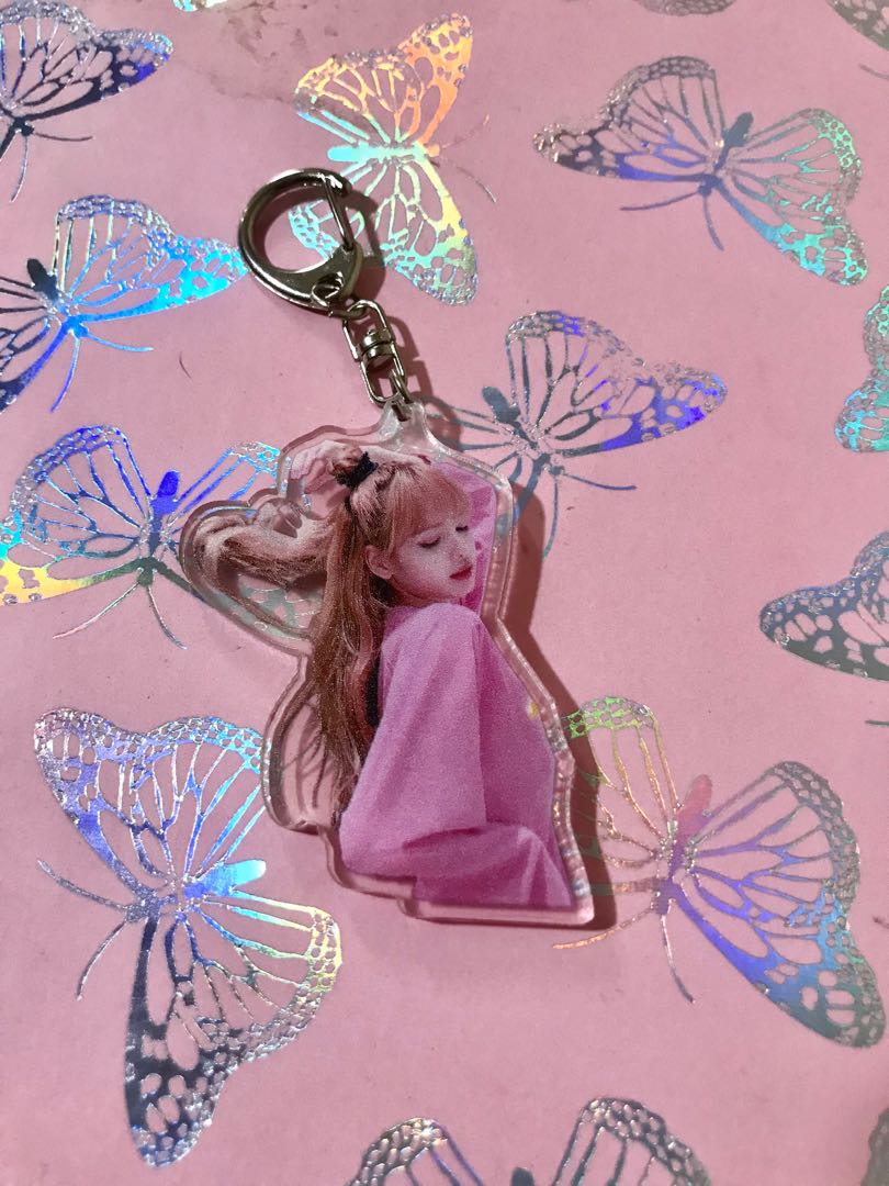 BlackPink Lisa keychain 4, Hobbies & Toys, Memorabilia & Collectibles ...