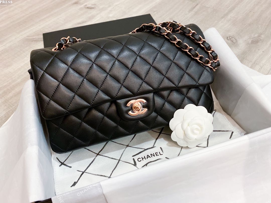 Chanel 21B Medium Classic (Rose Gold Hardware), Luxury, Bags