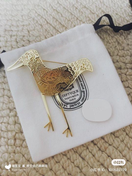 Diptyque brooch shop