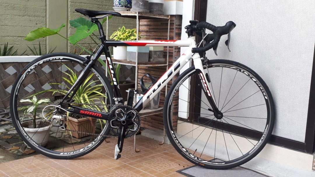 Fuji roubaix pro road bike shop