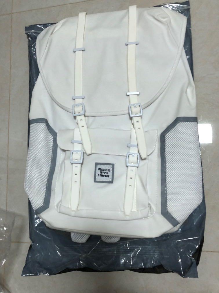 Backpack (Category: Backpacks) located in Singapore. Submitted by happyhappypoo (Listing ID 1118027156, Image 1). Description: White, Full Volume Purchase for $189 and selling it at a $50 loss Brand new, never used What you see is what you get .
