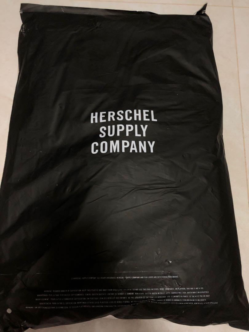 Backpack (Category: Backpacks) located in Singapore. Submitted by happyhappypoo (Listing ID 1118027156, Image 3). Description: White, Full Volume Purchase for $189 and selling it at a $50 loss Brand new, never used What you see is what you get .