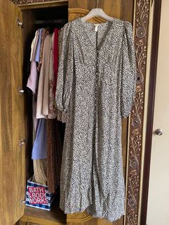 (Category: ) located in . Submitted by jemmy_doe (Listing ID 1118025644, Image 1). Description: .