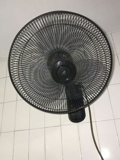 (Category: ) located in . Submitted by peh888 (Listing ID 1118138658, Image 1). Description: .