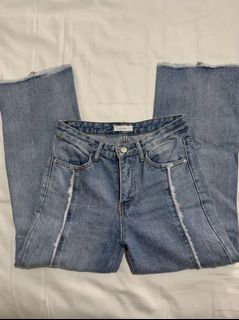 (Category: ) located in . Submitted by fellceas (Listing ID 1118073325, Image 1). Description: .
