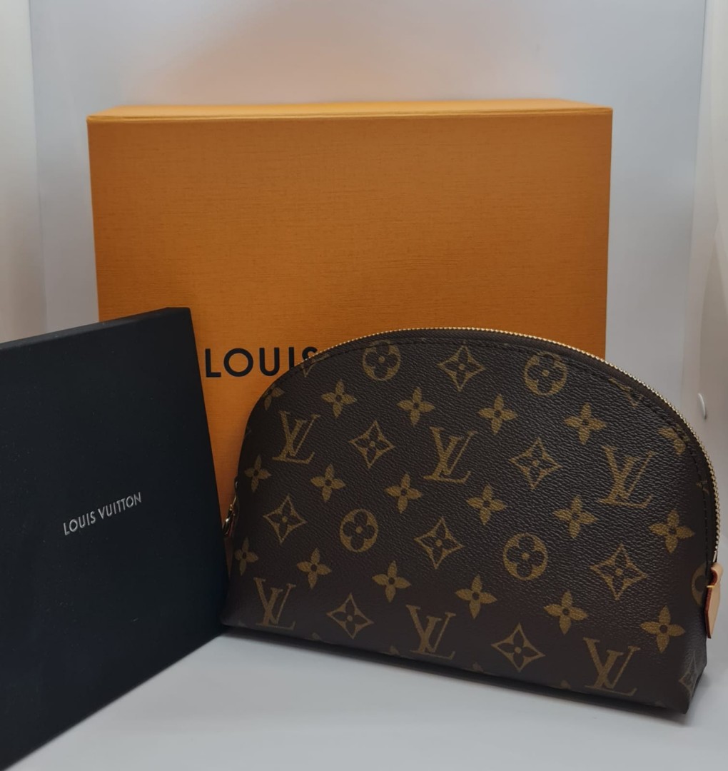 Louis Vuitton LV Cosmetic Pouch Game on Leather ref.251227 - Joli