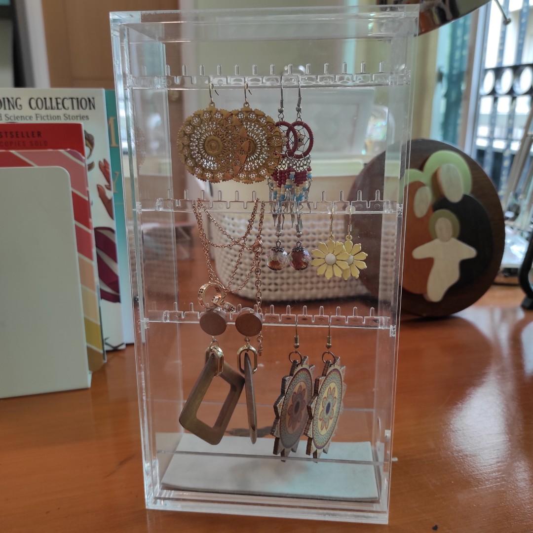 MUJI acrylic jewelry organizer, Women's Fashion, Jewelry & Organizers
