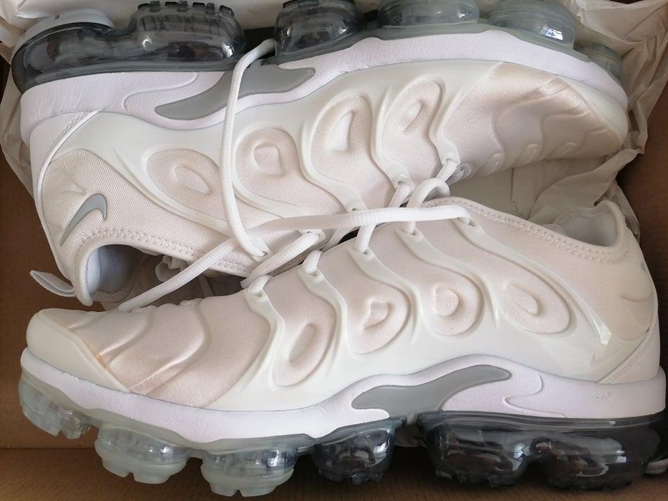 Pure sales white vapormax
