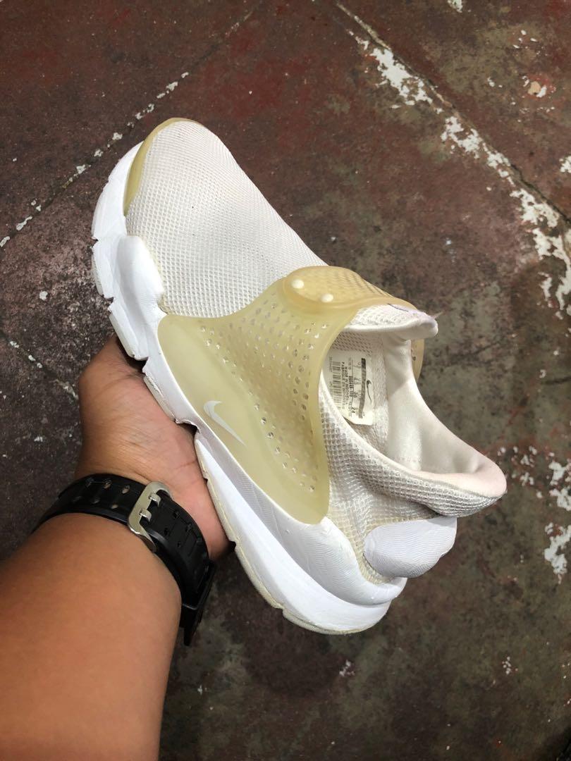 Nike sock dart glacier hotsell