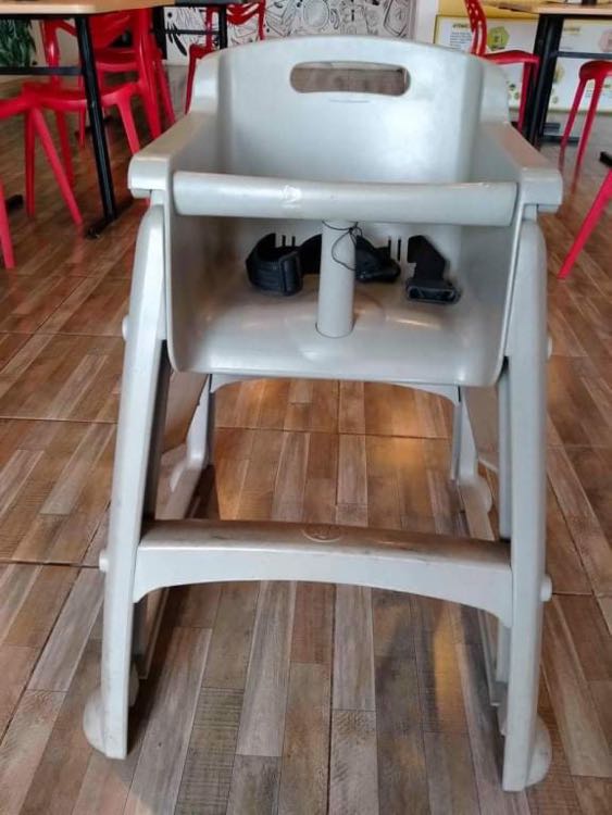 Jollibee high hotsell chair for sale