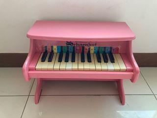 Schoenhut Toy Piano
