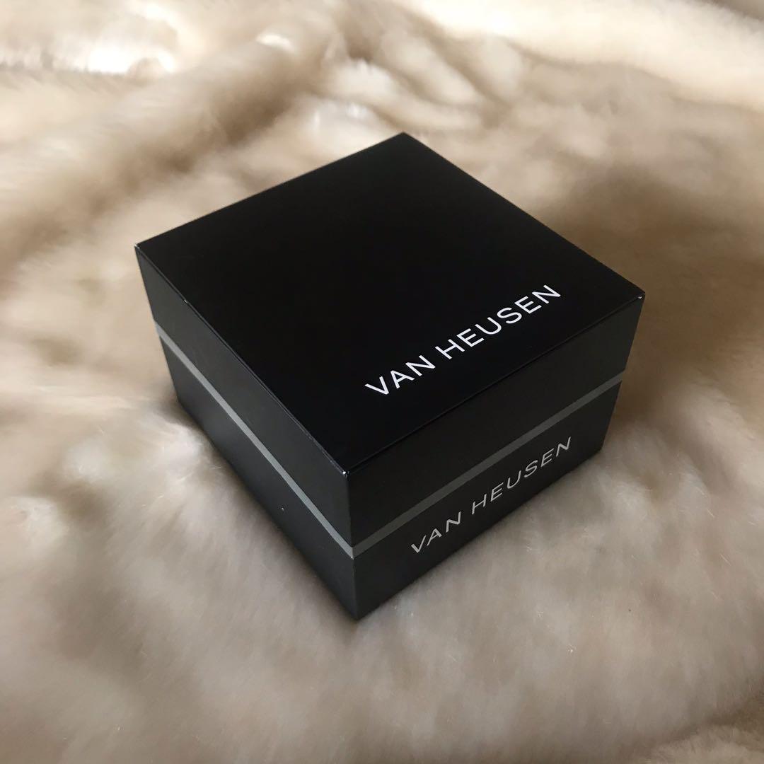 Van heusen store diamond watch price