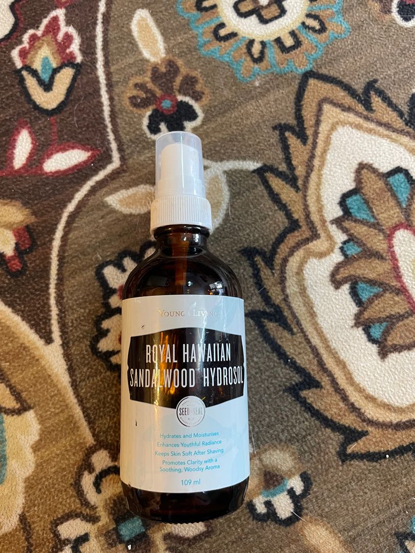 ヤングリビングRoyalHawaiian Sandalwood Hydrosol