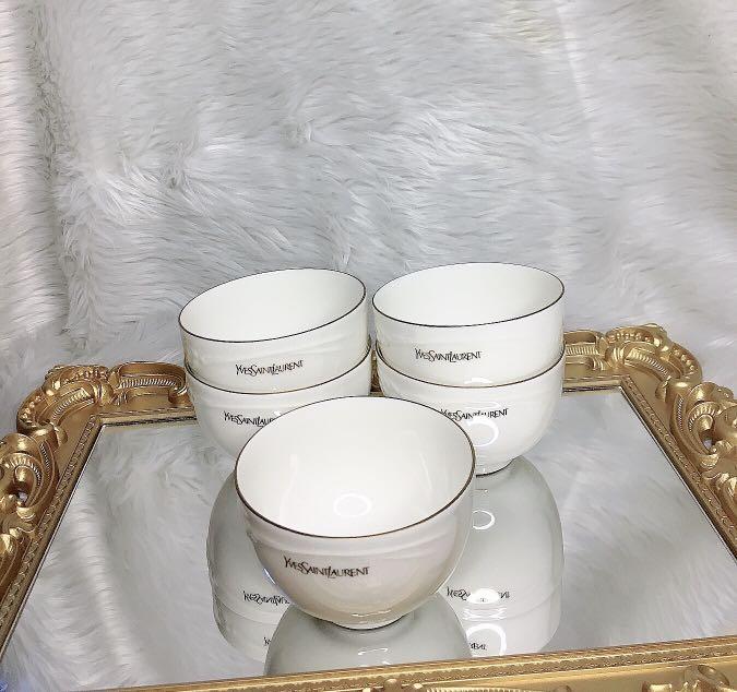 YSL TEA CUP SET 5PCS (Category: Coffee & Tea Tableware) located in Cainta. Submitted by moonchild1215 (Listing ID 1118075337, Image 1). Description: YSL TEA CUP SET.