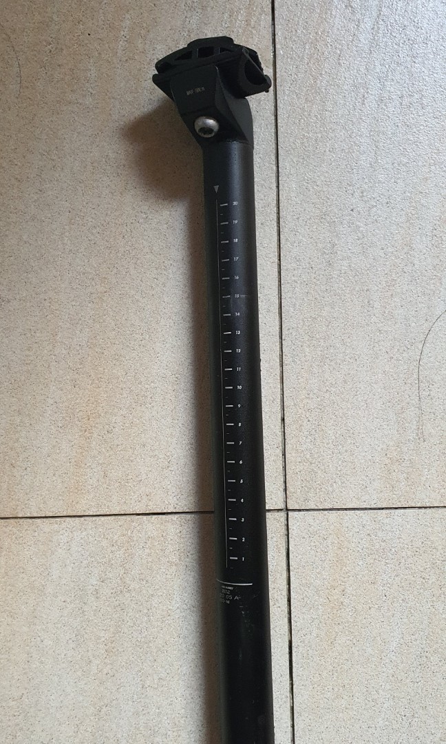 Decathlon store suspension seatpost