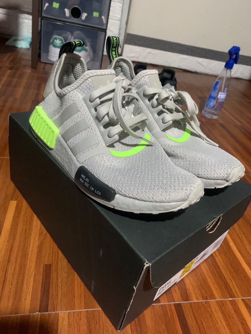 chef Reklame Faciliteter Adidas Nmd r1 (sand/ lime green), Men's Fashion, Footwear, Sneakers on  Carousell