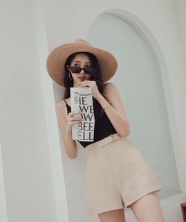 (Category: ) located in . Submitted by whateverboutique (Listing ID 1118370916, Image 1). Description: .