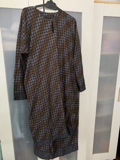 (Category: ) located in . Submitted by clearancemywardrobe (Listing ID 1118218771, Image 1). Description: .