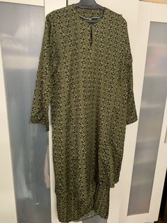 (Category: ) located in . Submitted by clearancemywardrobe (Listing ID 1118218450, Image 1). Description: .