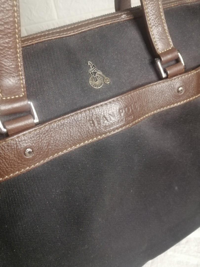 Bean Pole Laptop/Messenger Bag (Category: Luxury Bags & Wallets) located in Las Pinas. Submitted by etoksi1234 (Listing ID 1118350442, Image 3). Description: Pre-loved Bean pole Messenger/Laptop Bag... Canvas and Leather material with sling... Unisex... Size: L-13" x H-10" x D-3.5" Please manage your expectations. All sales are final. Kindly examine pictures carefully when buying online. No return, exchange policy..