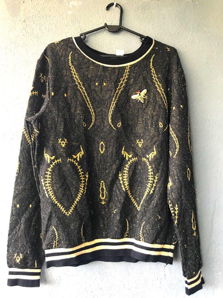 H&m deals gold sweater