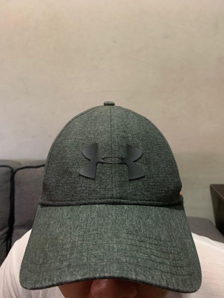 BUNDLE UNDER ARMOUR CAP IN GREY Men s Fashion Watches