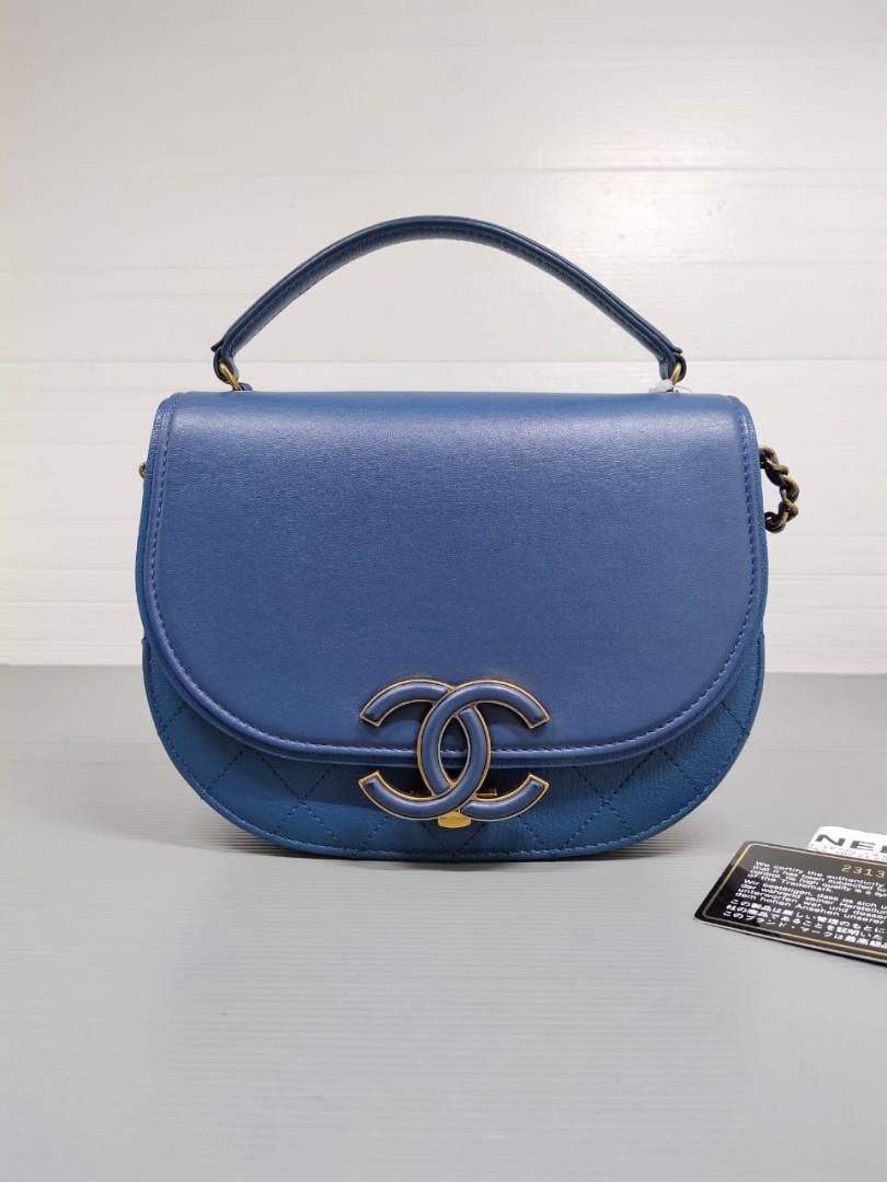 Chanel Coco Curve Flap Messenger Calfskin and Quilted Goatskin Medium RGHW  #23 / sling bag (db, holo, card, rec 2016) 21 x 12 x 6 cm S.906, Fesyen  Wanita, Tas & Dompet di Carousell